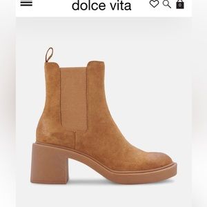 Dolce Vita suede Chelsea Boots
